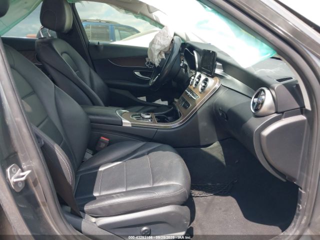 2019 MERCEDES-BENZ C 300 55SWF8DB2KU316568 Photo 4