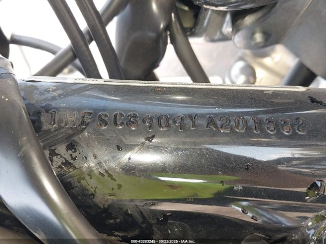 2000 HONDA VT1100 1HFSC3909YA201332 Photo 9