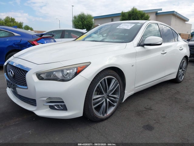 Infiniti 2014 2014 JN1BV7AP5EM676607 Image 2
