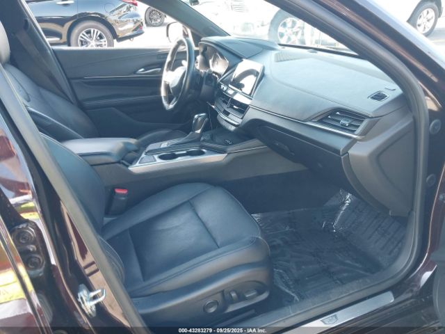 2022 CADILLAC CT4 1G6DB5RKXN0111503 Photo 4