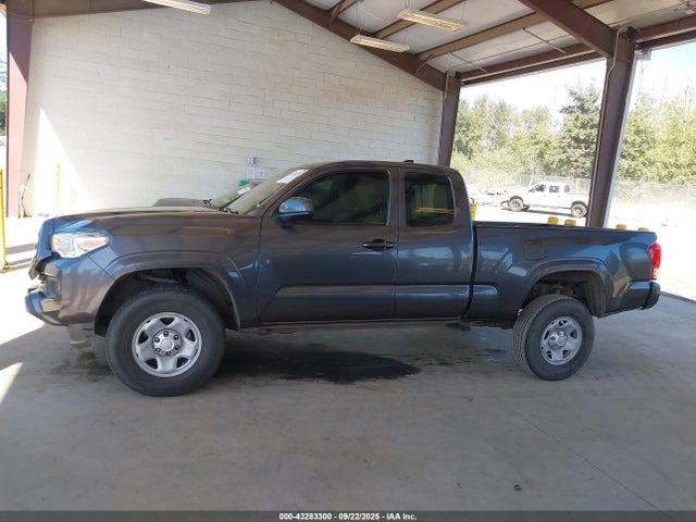 5TFRX5GN8HX078725 Toyota 2tr-fe