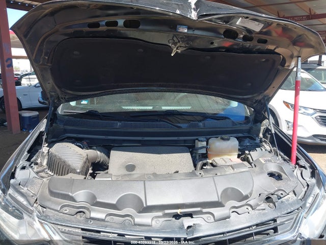 1GNERFKW2JJ213227 Chevrolet Traverse Ls