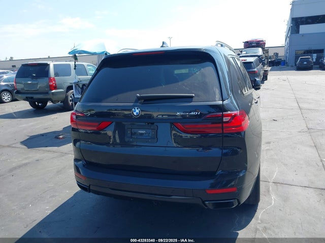 BMW X7 2019 5UXCW2C59KL080865 Image 16