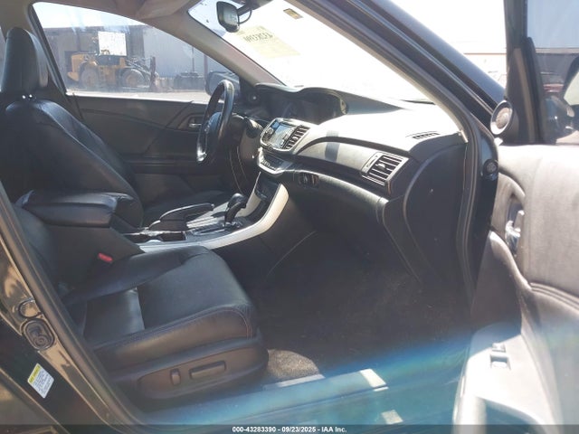 Honda k24w1 2015 1HGCR2F83FA161166 Image 5