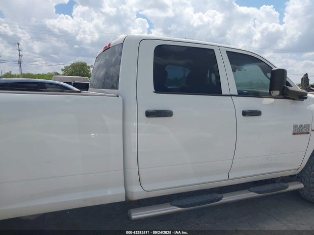3C6UR5HL4JG261011 RAM 2500