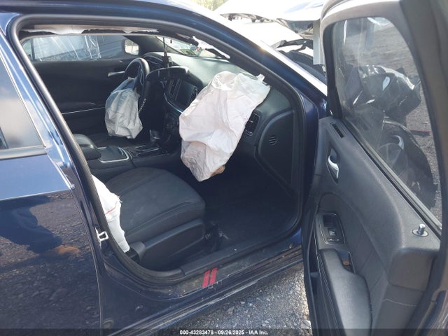 43283478 :رقم المزاد ، 2C3CDXJG1GH341245 vin ، 2016 Dodge Charger Sxt مزاد بيع