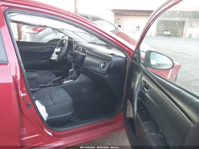 5YFBURHE9HP663943 Toyota COROLLA LE
