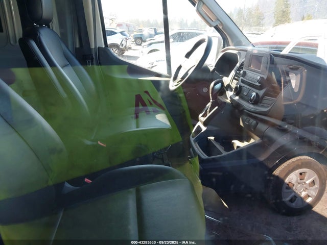 1FTBR2XG1RKA75031 Ford Transit-250