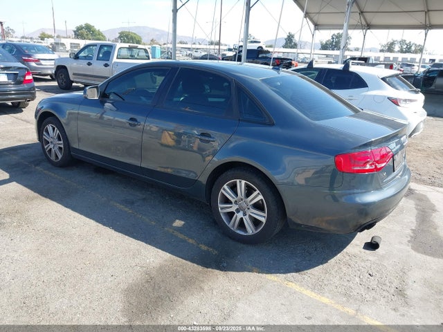 2011 AUDI A4 WAUAFAFLXBN056864 Photo 2