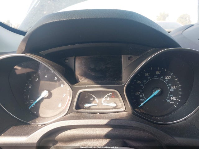 1FMCU0J9XFUA44048 Ford 2015
