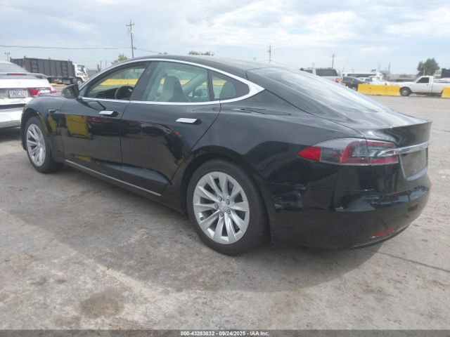 2017 TESLA MODEL S 5YJSA1E15HF227629 Photo 2