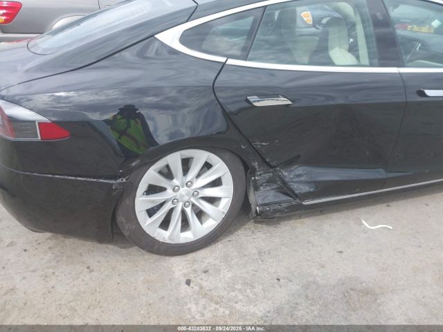 2017 TESLA MODEL S 5YJSA1E15HF227629 Photo 5
