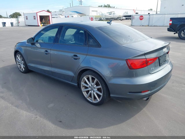 2016 AUDI A3 WAUB8GFF0G1042594 Photo 2