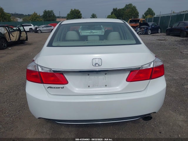 Honda k24w1 2015 1HGCR2F35FA225597 Image 16