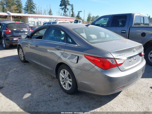 2011 HYUNDAI SONATA 5NPEB4AC9BH228889 Photo 2