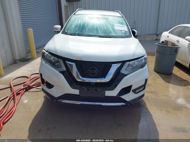 5N1AT2MV9HC800377 Nissan 2017