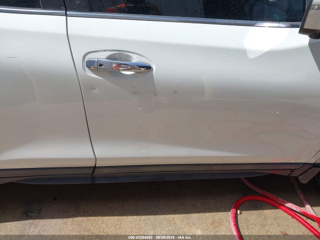 5N1AT2MV9HC800377 Nissan 2017