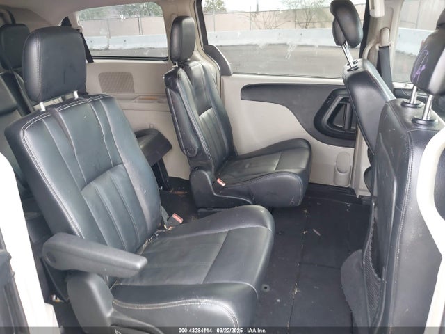 2C4RC1BG6ER348526 Chrysler Town and Country