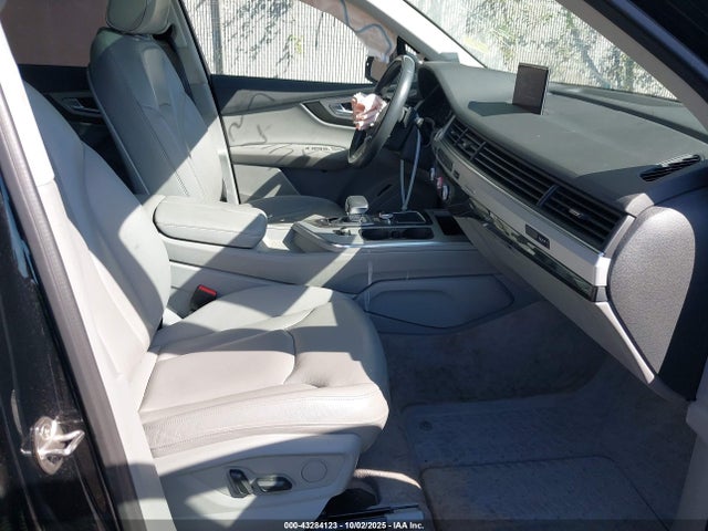 2018 AUDI Q7 WA1LHAF73JD005083 Photo 4