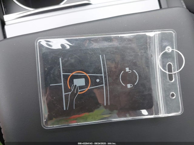 2024 TESLA MODEL 3 5YJ3E1ET0RF822318 Photo 10