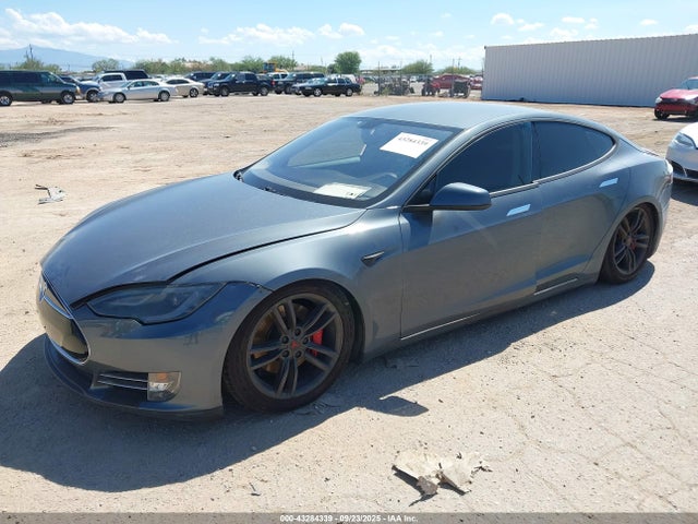2013 TESLA MODEL S 5YJSA1CN5DFP05919 Photo 1
