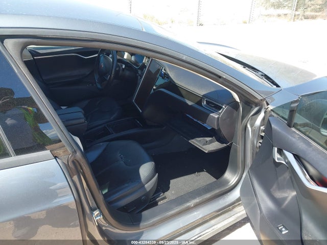 2013 TESLA MODEL S 5YJSA1CN5DFP05919 Photo 4