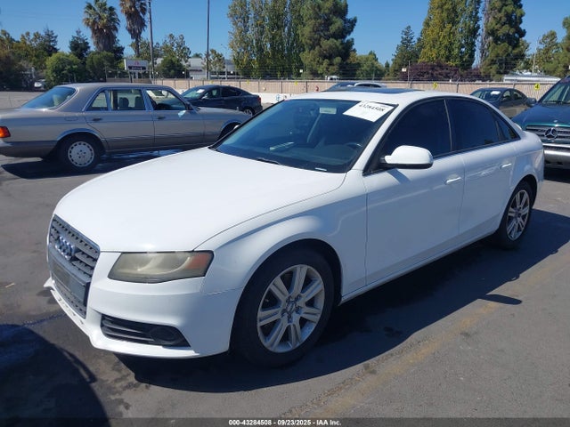 2010 AUDI A4 WAUAFAFL7AN025554 Photo 1