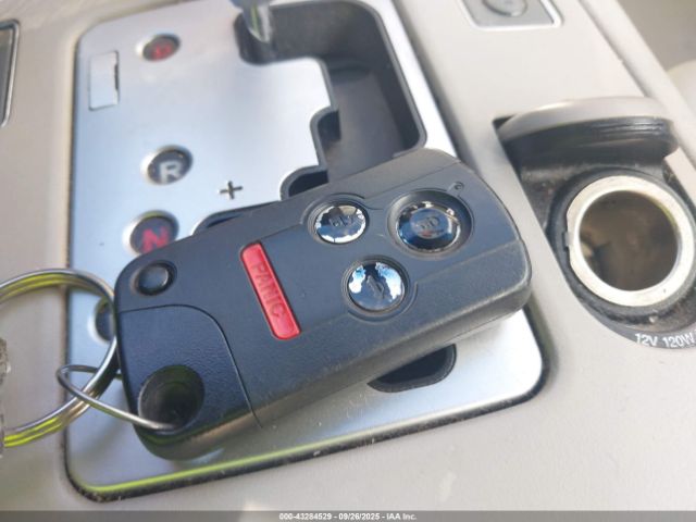 2005 ACURA RL JH4KB165X5C009238 Photo 10