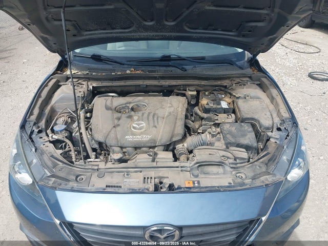3MZBM1U79GM308329 Mazda pe