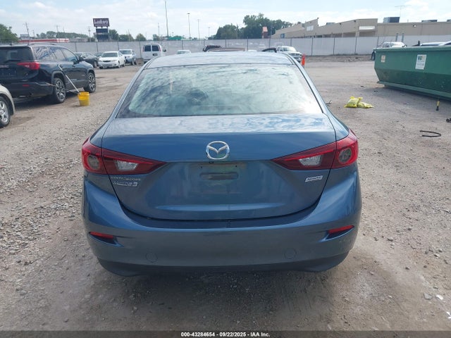 3MZBM1U79GM308329 Mazda pe