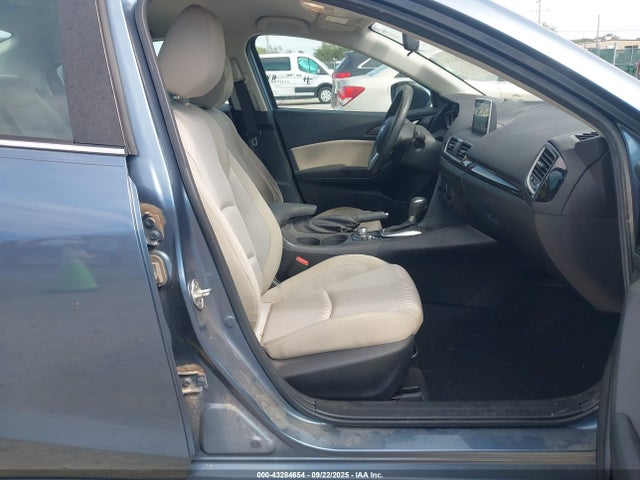3MZBM1U79GM308329 Mazda pe