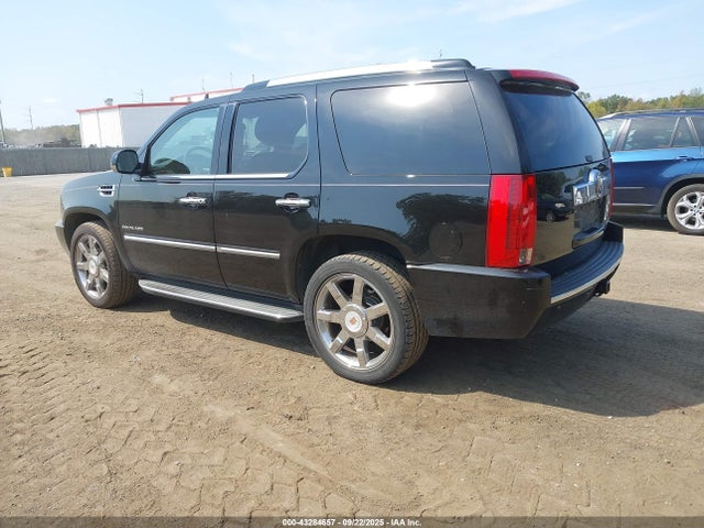 2013 CADILLAC ESCALADE 1GYS4BEF5DR118949 Photo 2