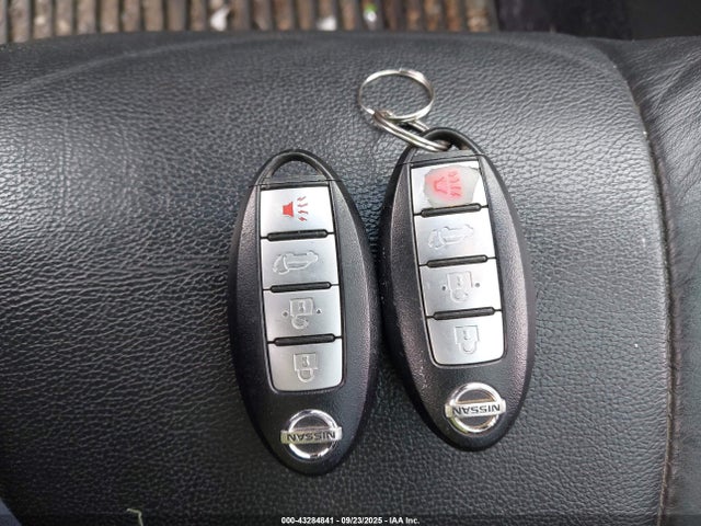 JN8AZ1MWXEW511089 Nissan 2014