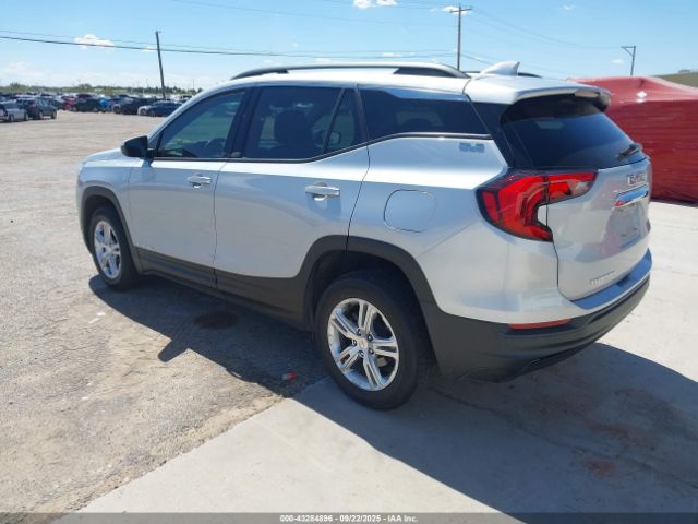 2018 GMC TERRAIN 3GKALMEV9JL351506 Photo 2