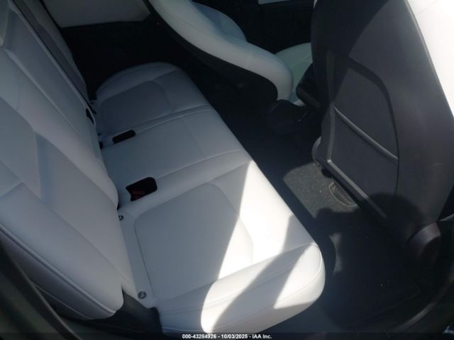 2021 TESLA MODEL Y 5YJYGDEE0MF228517 Photo 7