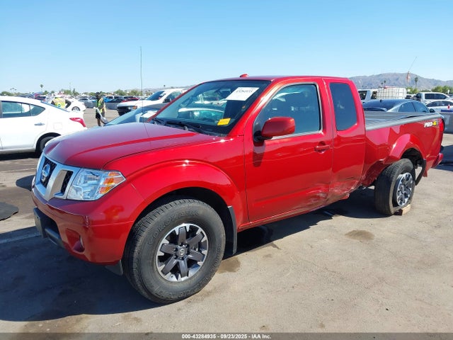 1N6AD0CW2FN737900 Nissan 2015