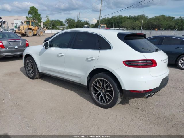 2015 PORSCHE MACAN WP1AB2A51FLB64853 Photo 2