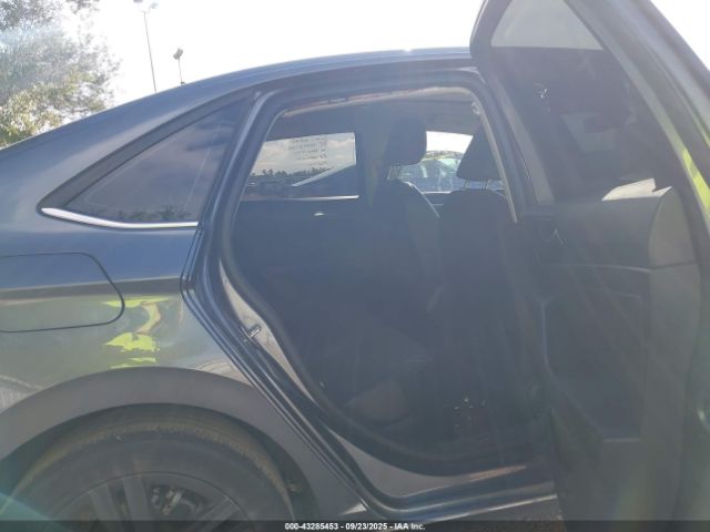 2023 VOLKSWAGEN JETTA 3VW7M7BU4PM051680 Photo 7