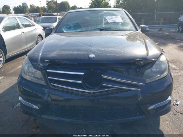 2014 MERCEDES-BENZ C 250 WDDGF4HB1EG220441 Photo 5
