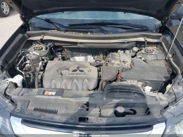 2018 MITSUBISHI OUTLANDER JA4AZ3A38JJ001150 Photo 9