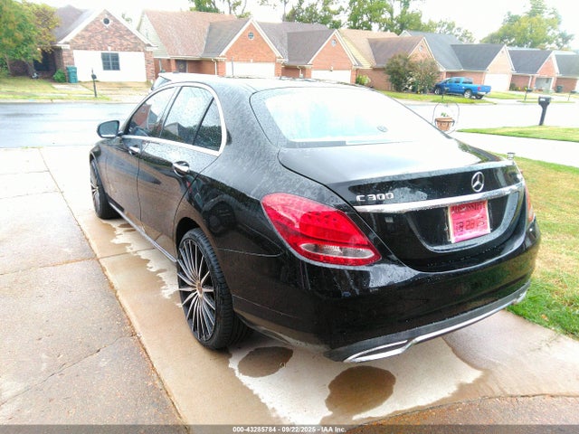 43285784 :رقم المزاد ، 55SWF4KB9GU147359 vin ، 2016 Mercedes-benz C 300 Luxury 4matic مزاد بيع