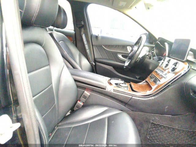 43285784 :رقم المزاد ، 55SWF4KB9GU147359 vin ، 2016 Mercedes-benz C 300 Luxury 4matic مزاد بيع