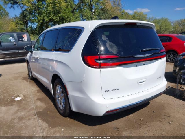 2023 CHRYSLER PACIFICA 2C4RC1BG5PR533377 Photo 2