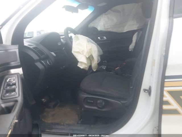 2019 FORD POLICE INTERCEPTOR 1FM5K8AR3KGA22611 Photo 4
