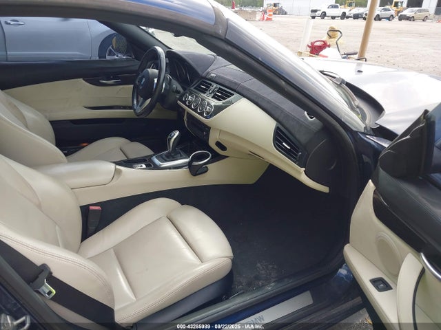 2009 BMW Z4 WBALM73549E164950 Photo 4