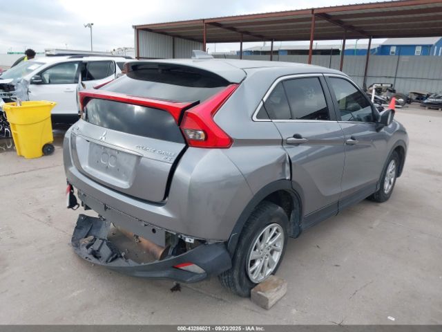 2018 MITSUBISHI ECLIPSE CROSS JA4AT3AA0JZ063630 Photo 3