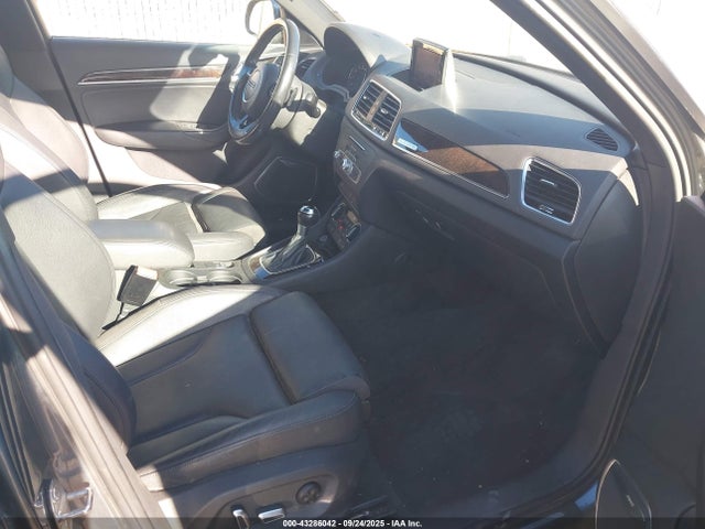 2016 AUDI Q3 WA1GFCFS6GR015299 Photo 4
