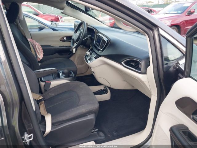 2019 CHRYSLER PACIFICA 2C4RC1FG4KR737915 Photo 4