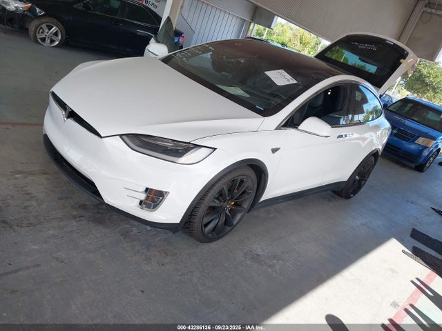 2016 TESLA MODEL X 5YJXCAE22GF012295 Photo 1