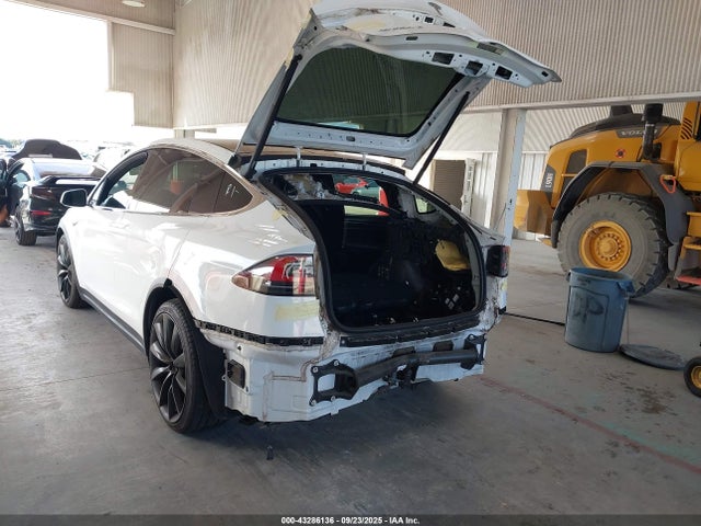 2016 TESLA MODEL X 5YJXCAE22GF012295 Photo 5